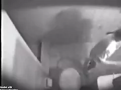 Ragazza video porno con vecchie troie succhia durante la guida