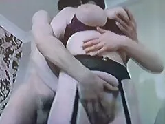 - vecchie scopano ragazzi La mamma calda getta figlio a scopare